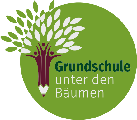 Grundschule unter den Bäumen